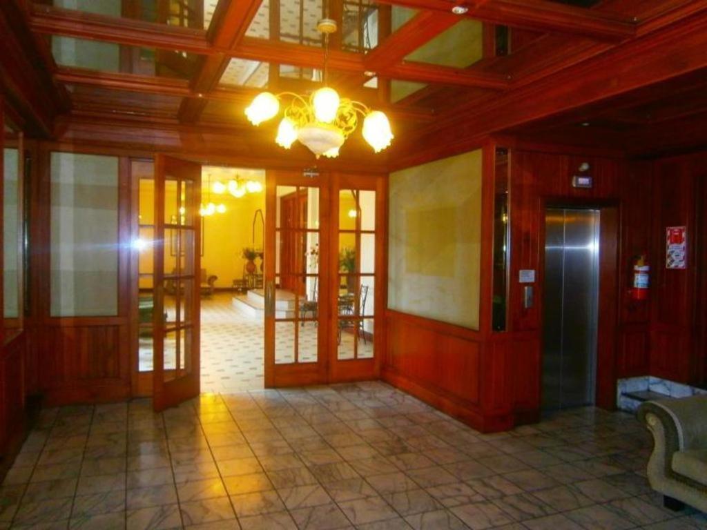 Southern Cross Hotel Сува Екстериор снимка