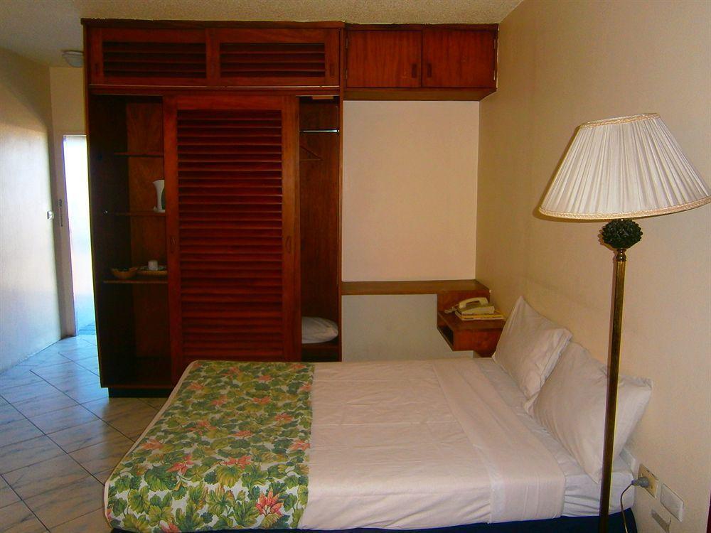Southern Cross Hotel Сува Екстериор снимка