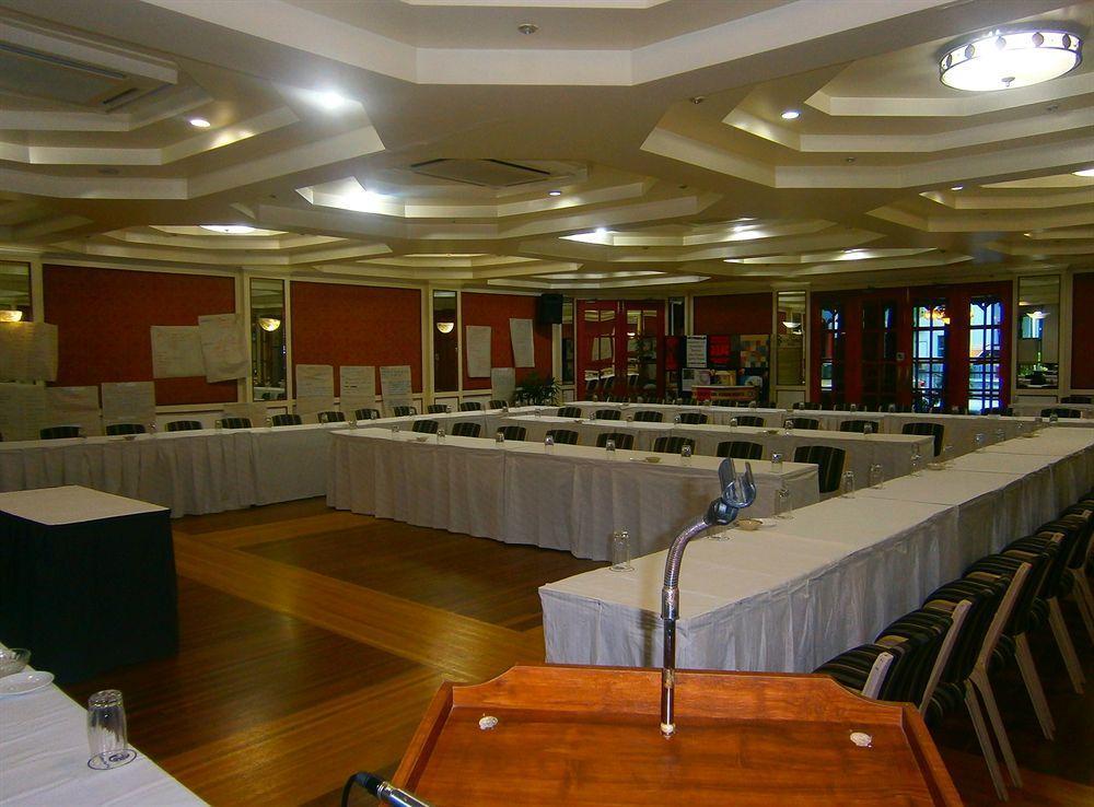 Southern Cross Hotel Сува Екстериор снимка
