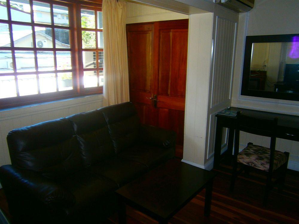 Southern Cross Hotel Сува Екстериор снимка