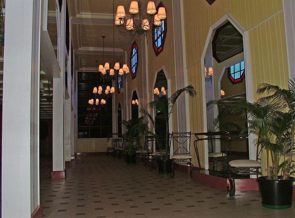 Southern Cross Hotel Сува Екстериор снимка