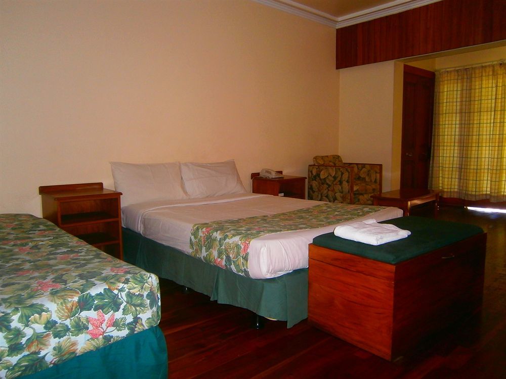 Southern Cross Hotel Сува Екстериор снимка